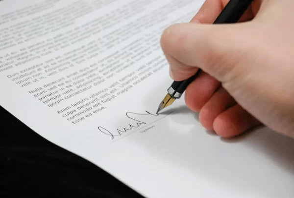 Kada įprasti sandoriai gali užtraukti teisinę atsakomybę?